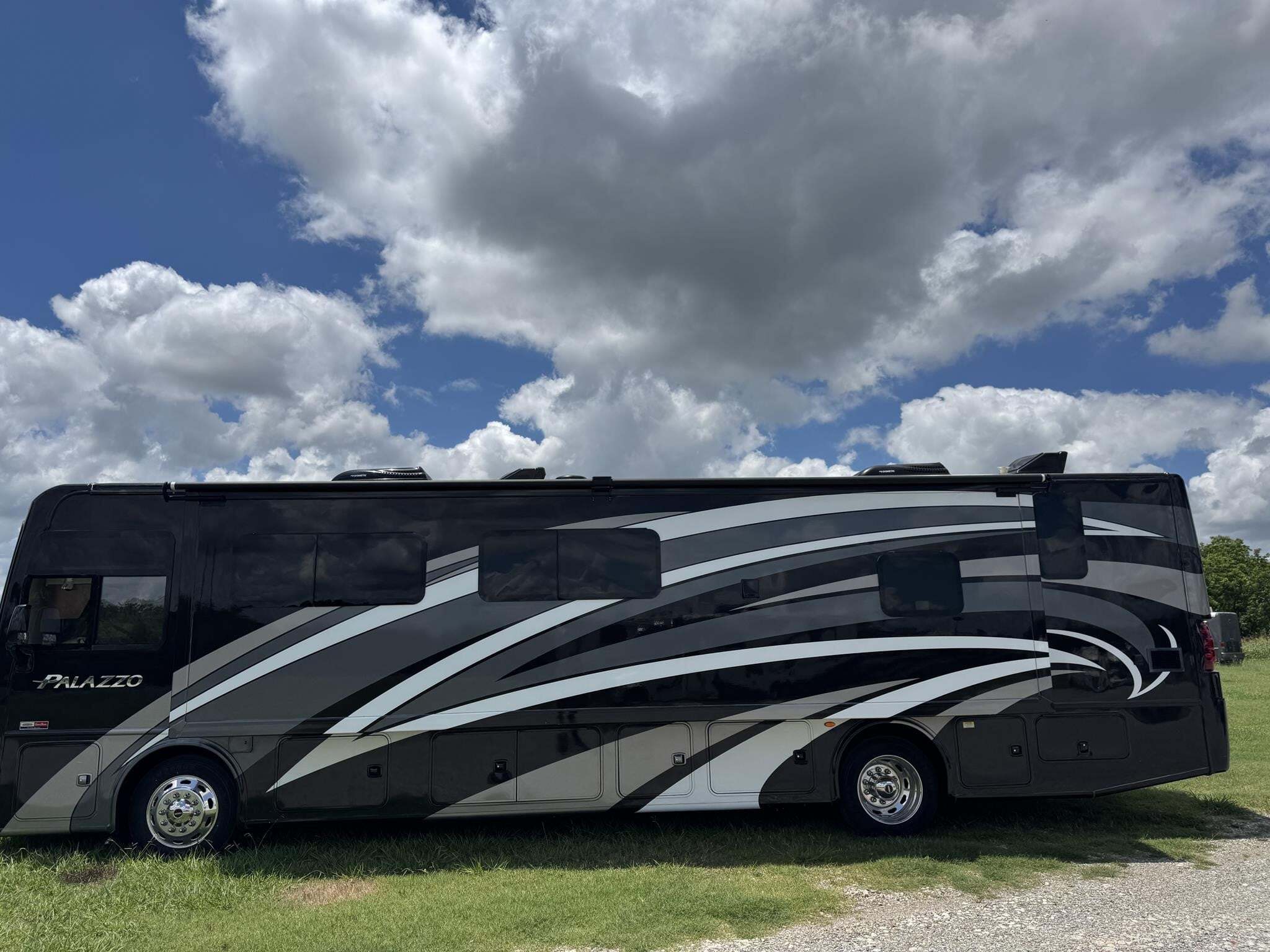 2019 Thor Motor Coach PALAZZO 36.1 in sherman TX