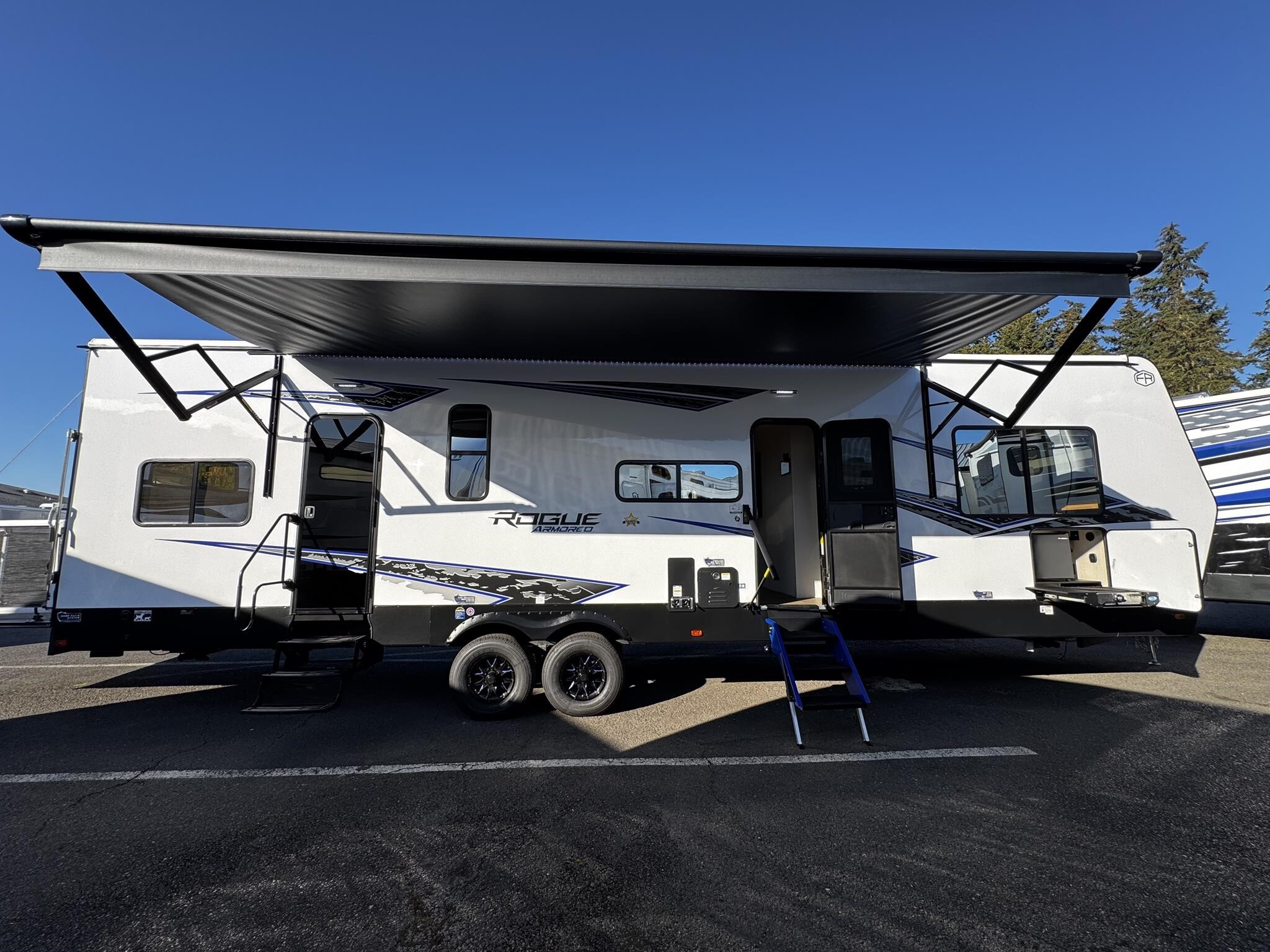 2027 Forest River VENGEANCE ROGUE ARMORED 32L132 in st helens OR