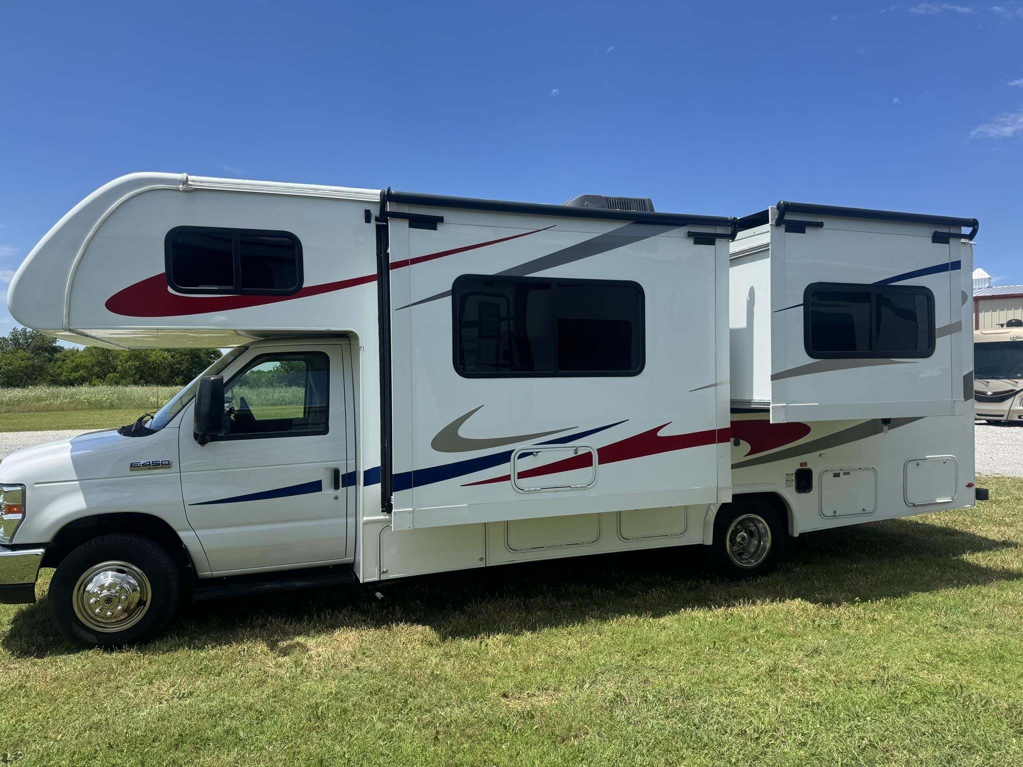 2020 Forest River FORESTER 2441DS Super C RV