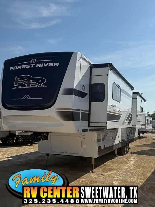 2026 Palomino COLUMBUS RIVER RANCH 393RL in sweetwater TX
