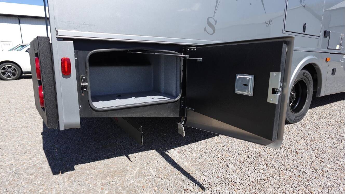 A photo of this 2026 Dynamax ISATA 6 30FW