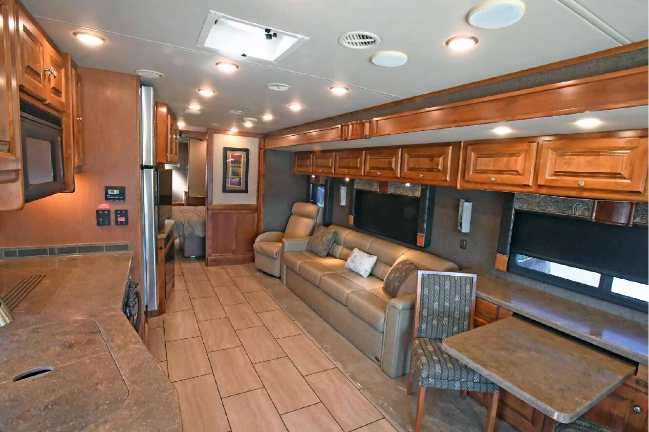 A photo of this 2016 Tiffin ALLEGRO OPEN ROAD 36LA
