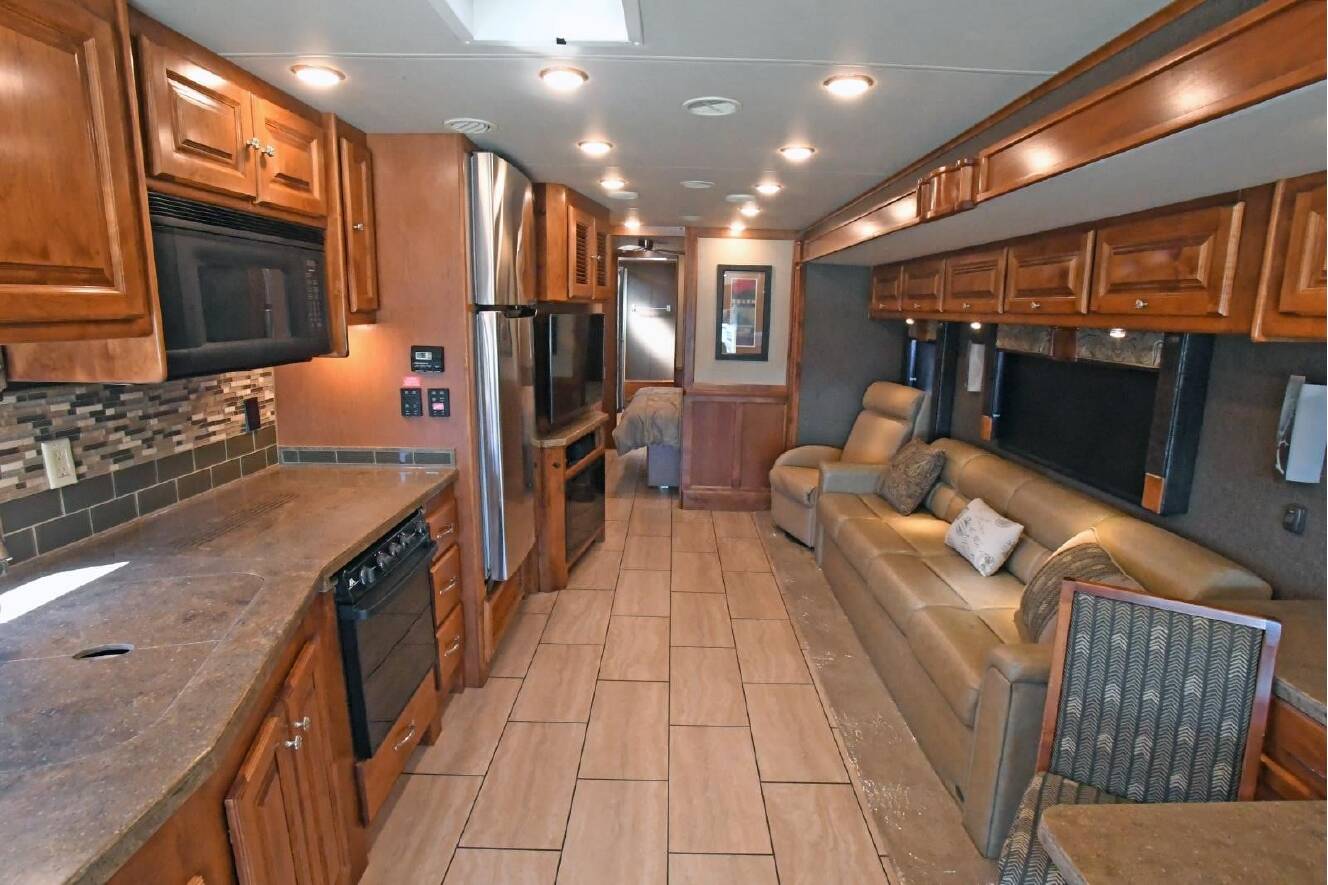 A photo of this 2016 Tiffin ALLEGRO OPEN ROAD 36LA