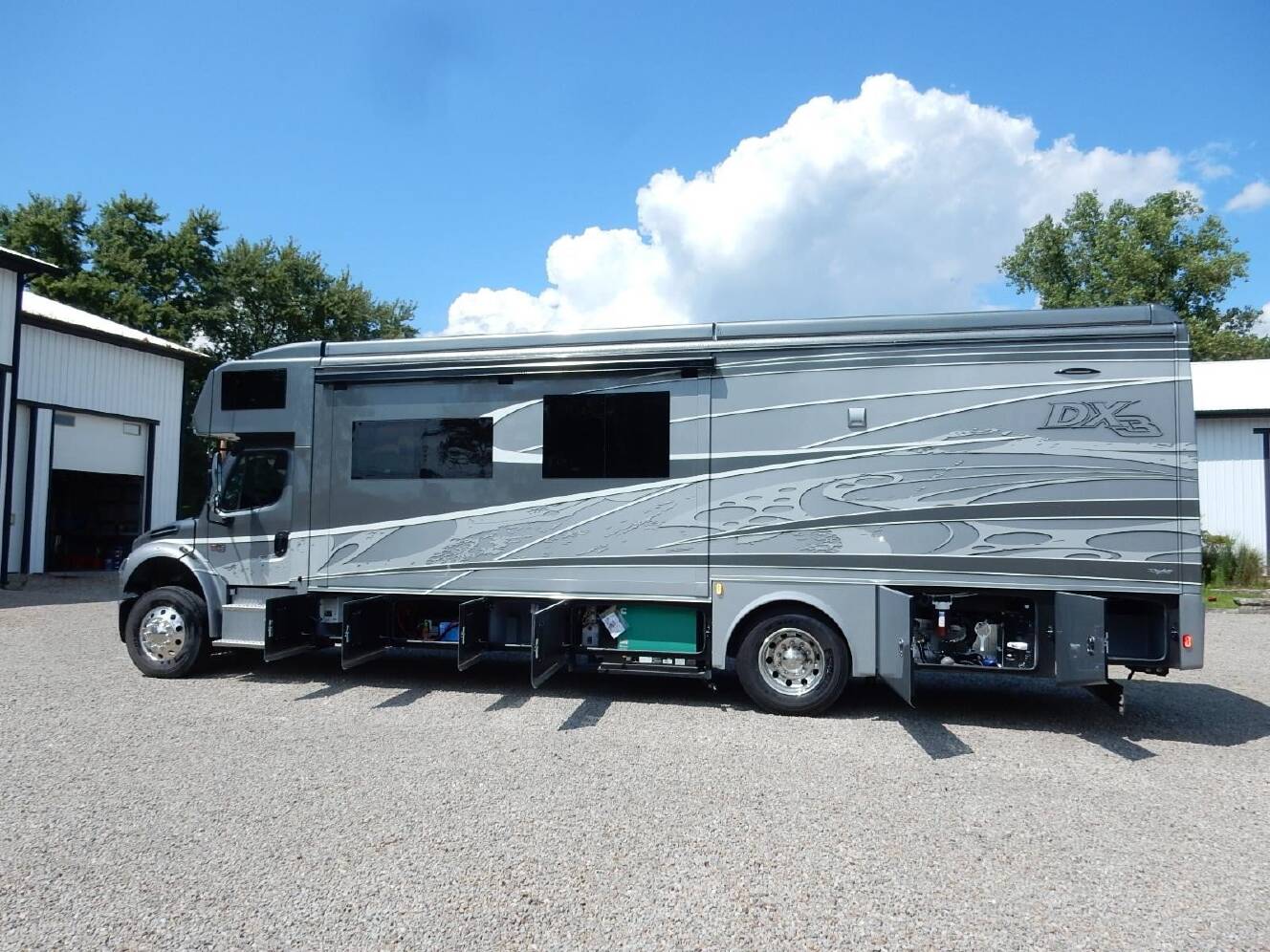 A photo of this 2027 Dynamax DX3 34KD
