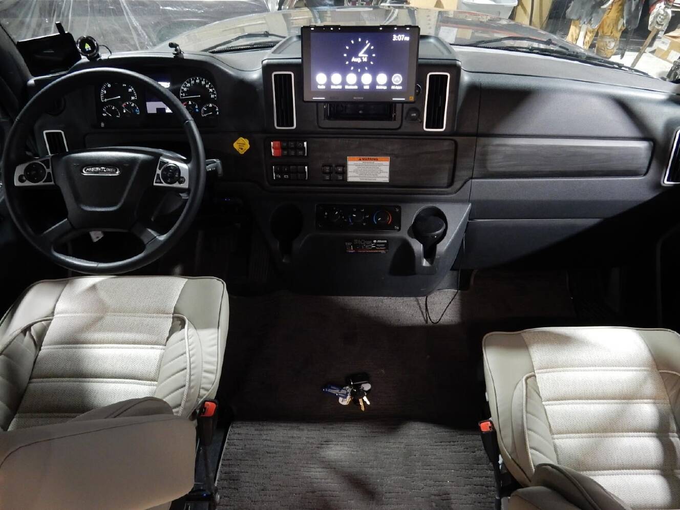 A photo of this 2027 Dynamax DX3 34KD