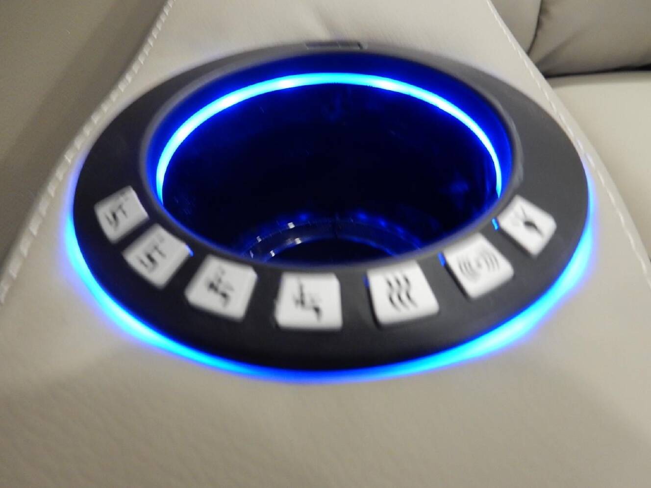A photo of this 2027 Dynamax DX3 34KD