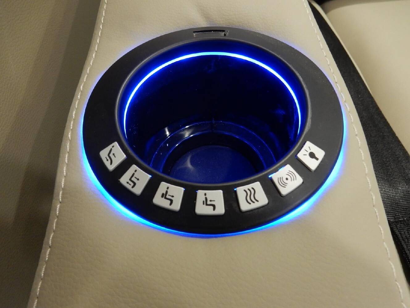 A photo of this 2027 Dynamax DX3 34KD