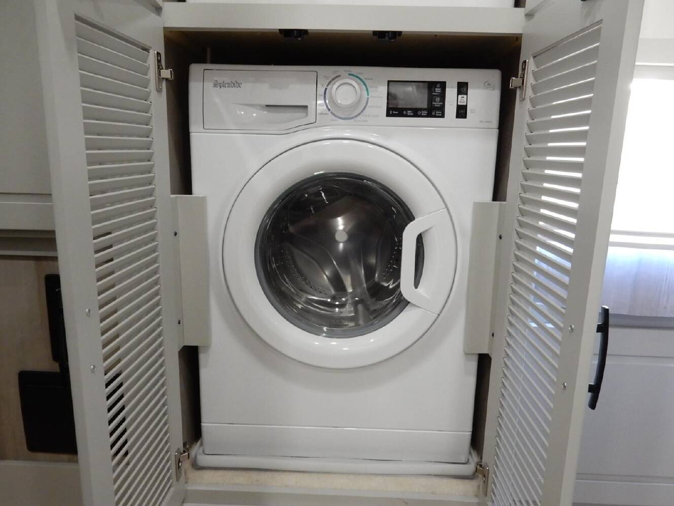 A photo of this 2027 Dynamax DX3 34KD