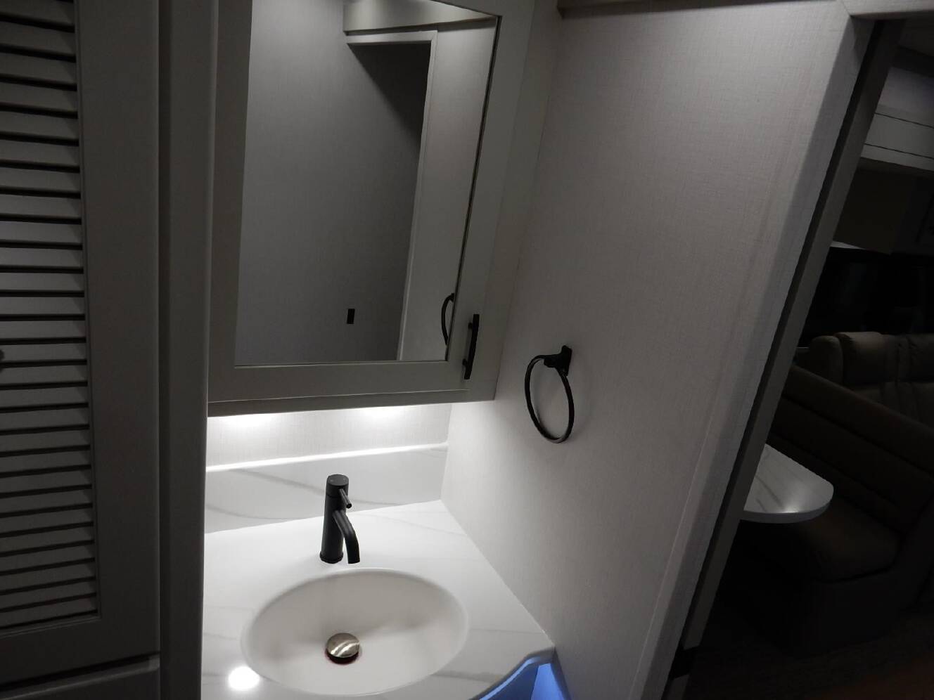 A photo of this 2027 Dynamax DX3 34KD