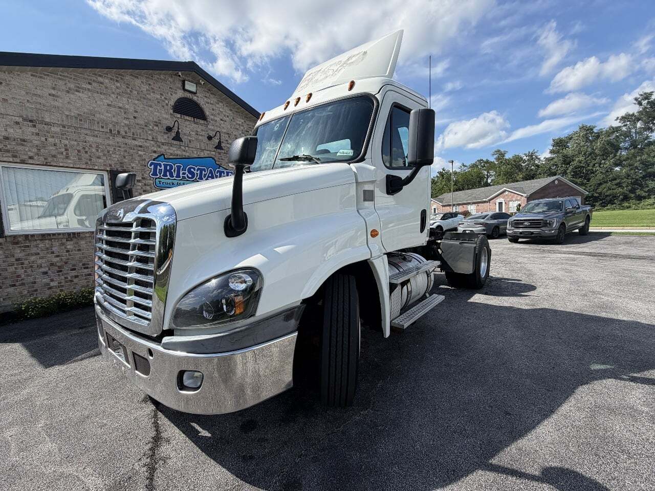 2018 FREIGHTLINER CASCADIA 125 in New Castle, DE