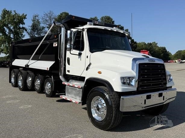 2024 FREIGHTLINER 114SD PLUS in Chatham, VA