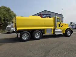 2021 PETERBILT 367