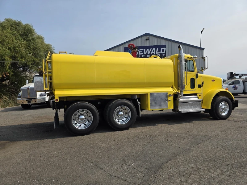 2021 PETERBILT 367