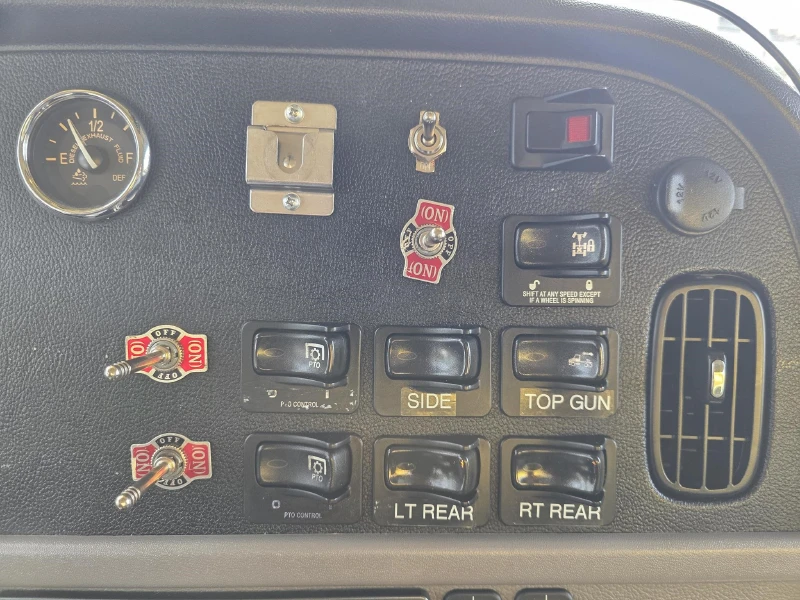 2021 PETERBILT 367
