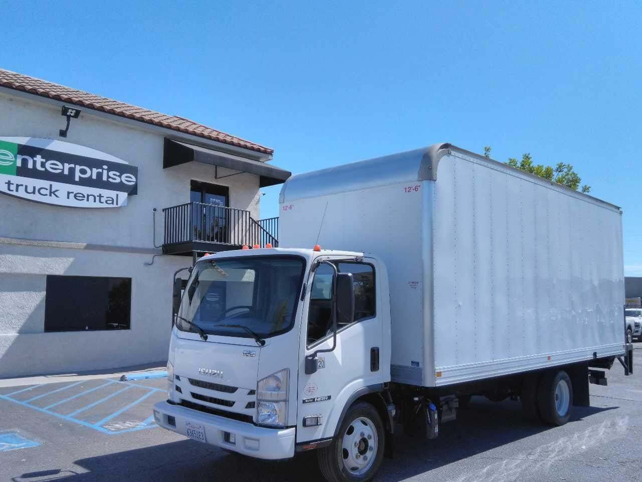 2022 ISUZU NRR in Santa Fe Springs, CA
