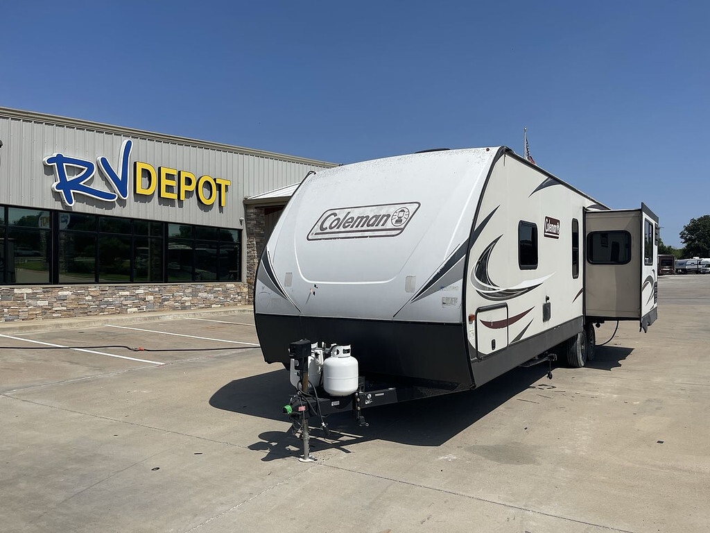 2019 Keystone COLEMAN 2825RK in cleburne TX