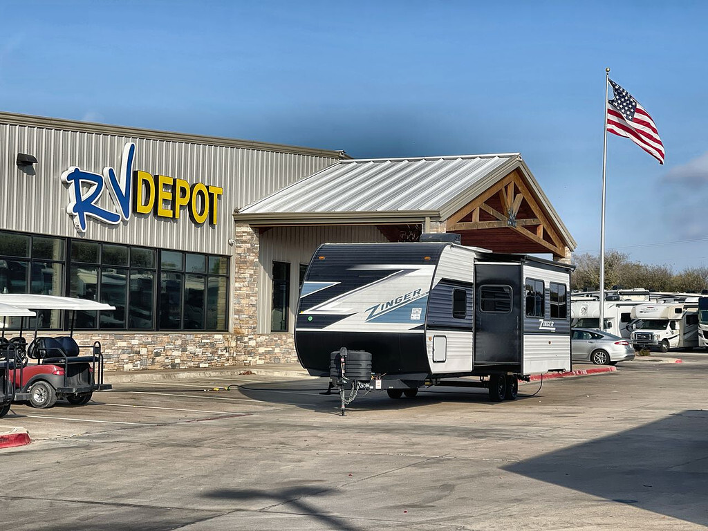 2025 Crossroads ZINGER 260BH in cleburne TX