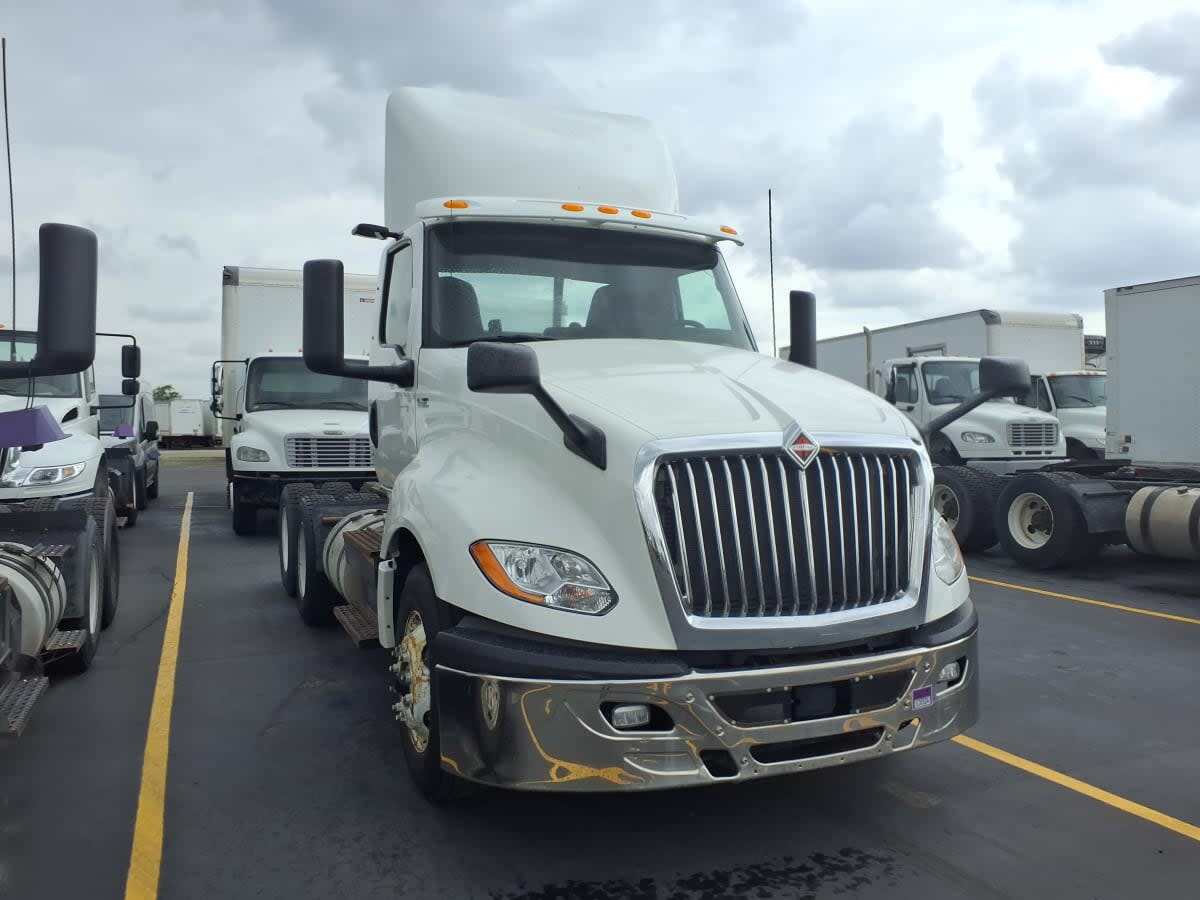 2020 INTERNATIONAL LT625 DAYCAB T/A in Taylor, MI