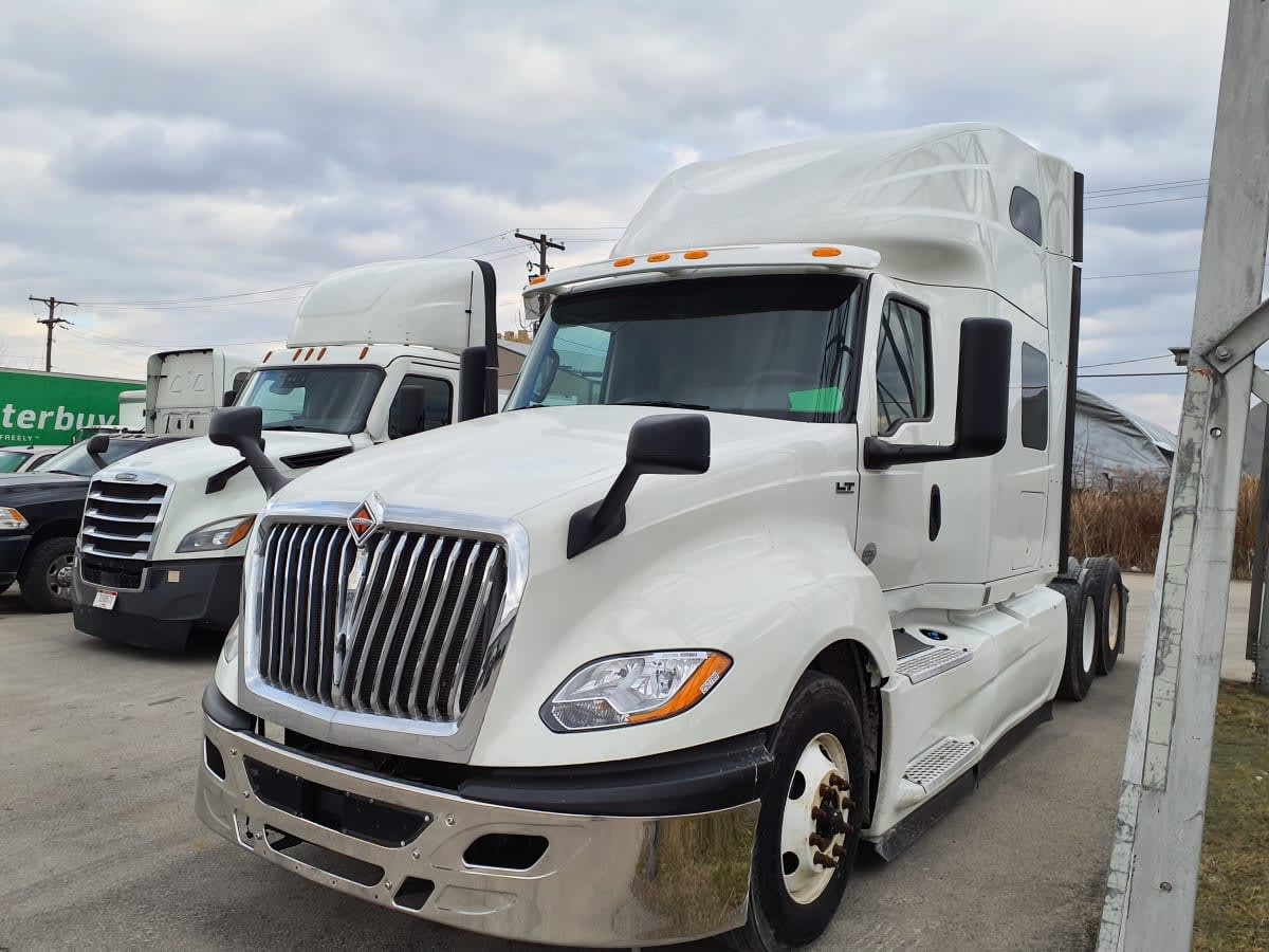 2020 INTERNATIONAL LT625 SLPR CAB in Indianapolis, IN