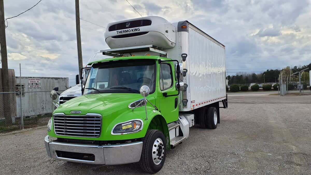 2020 FREIGHTLINER BUSINESS CLASS M2 106 in Birmingham, AL
