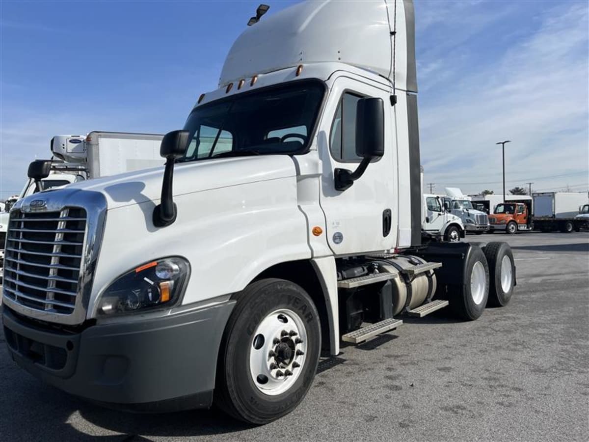 2019 FREIGHTLINER CASCADIA 125 in Laurel, MD