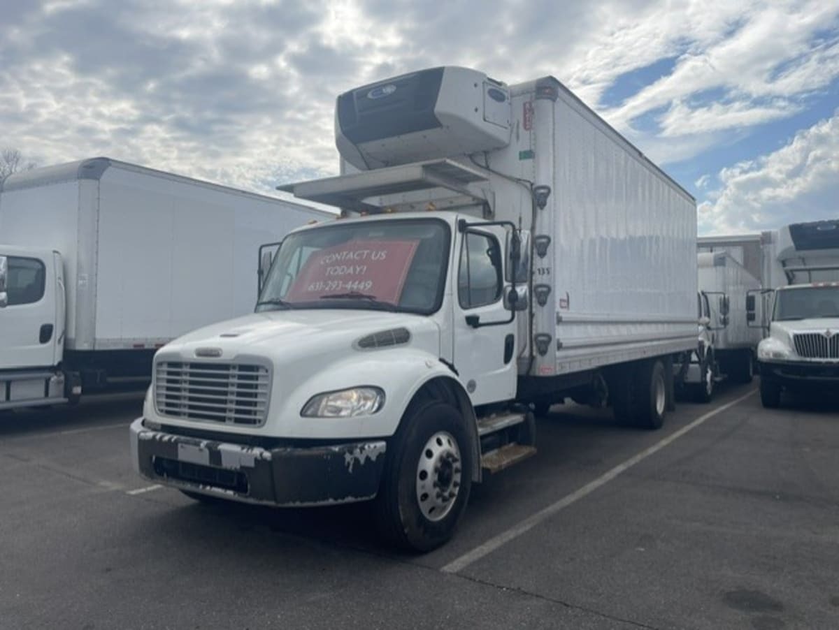 2020 FREIGHTLINER BUSINESS CLASS M2 106 in Farmingdale, NY