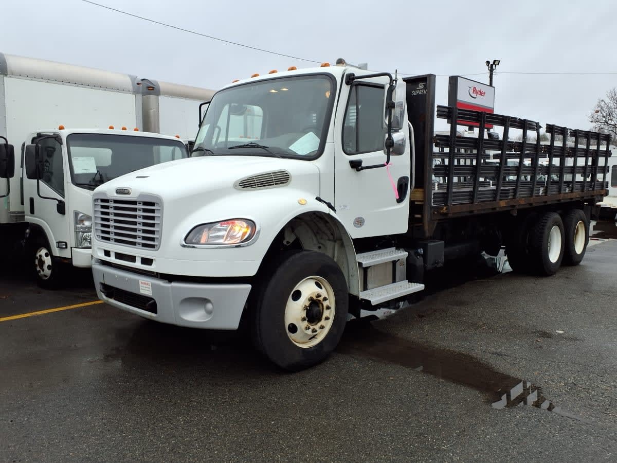 2019 FREIGHTLINER BUSINESS CLASS M2 106 in Salisbury, MA