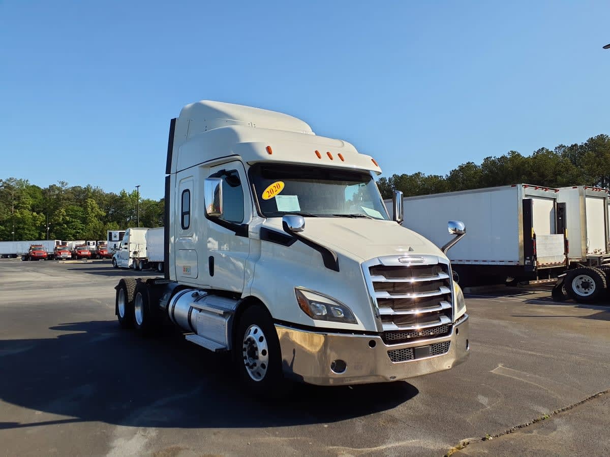 2020 FREIGHTLINER CASCADIA 116 in Greenville, SC