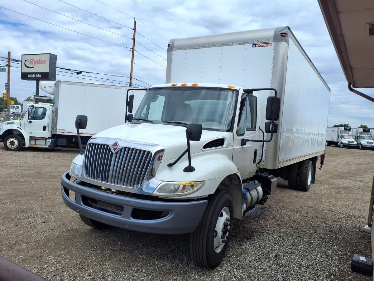 2018 INTERNATIONAL 4300 in Commerce City, CO