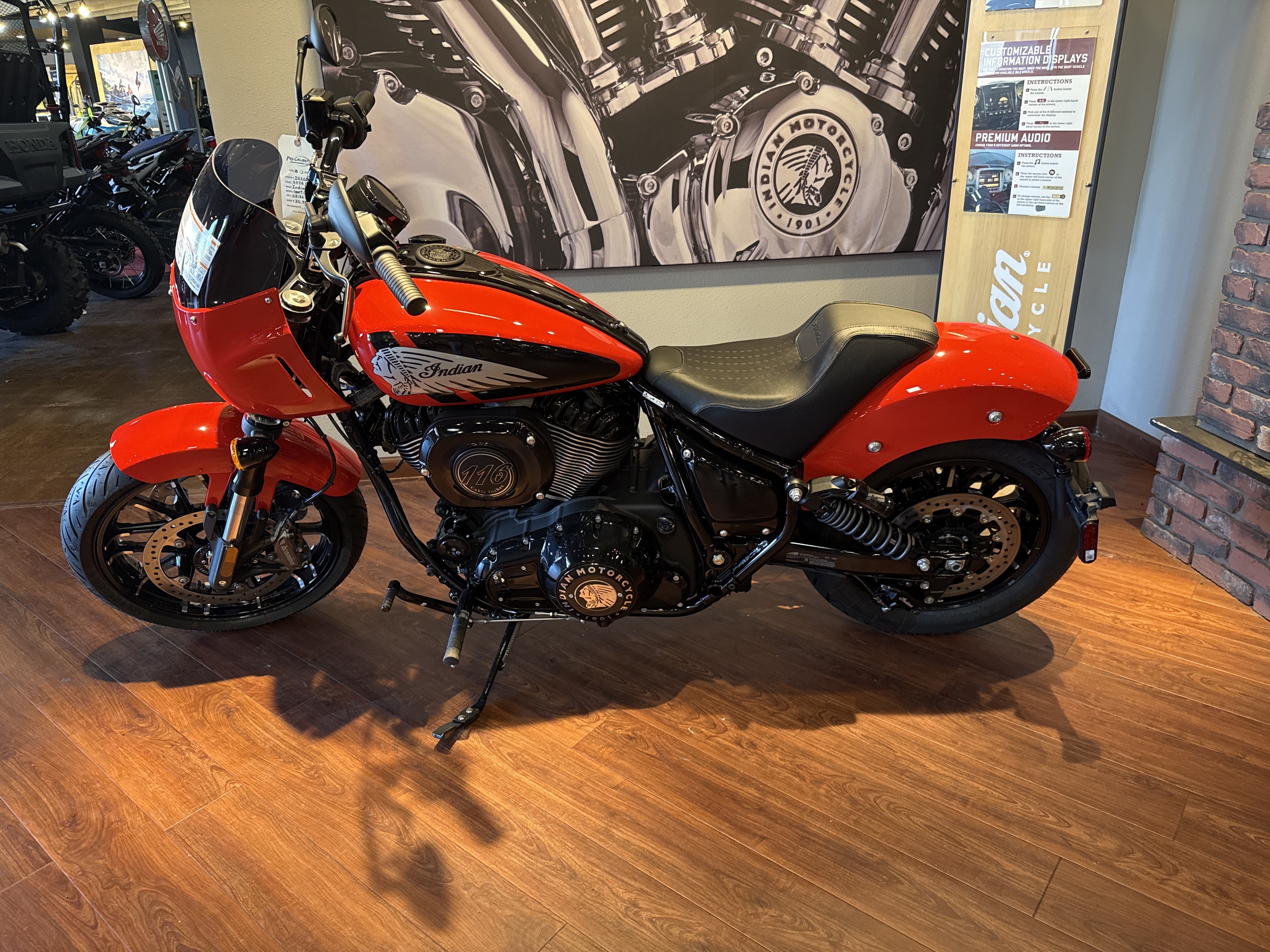 2026 Indian SPORT CHIEF, INDY RED, 49ST Base BASE in Vancouver, WA