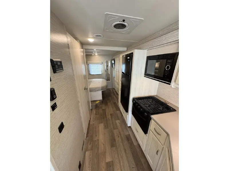 2021 WINNEBAGO INTENT 29L