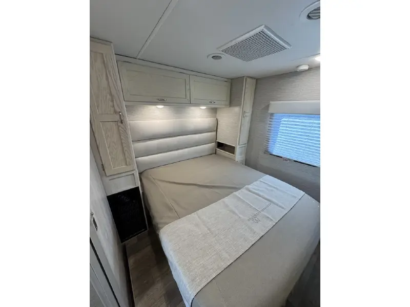 2021 WINNEBAGO INTENT 29L