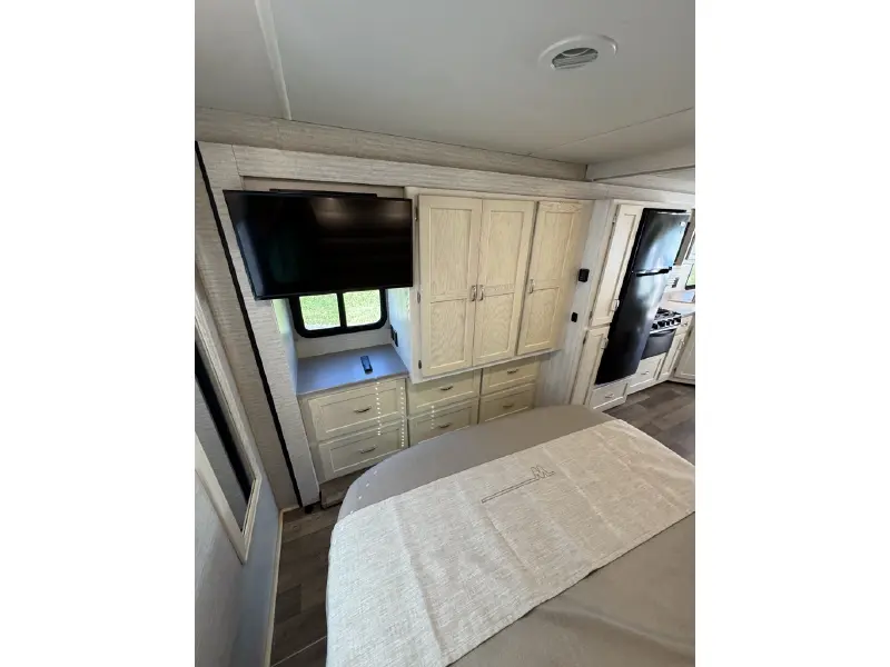 2021 WINNEBAGO INTENT 29L