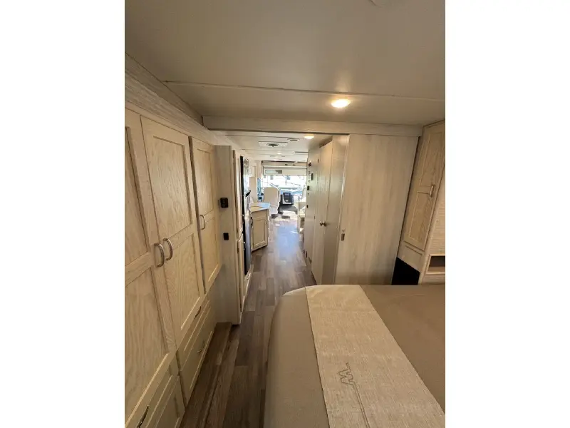 2021 WINNEBAGO INTENT 29L