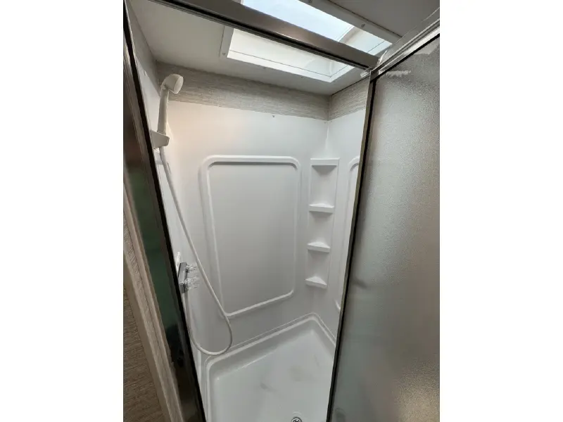 2021 WINNEBAGO INTENT 29L