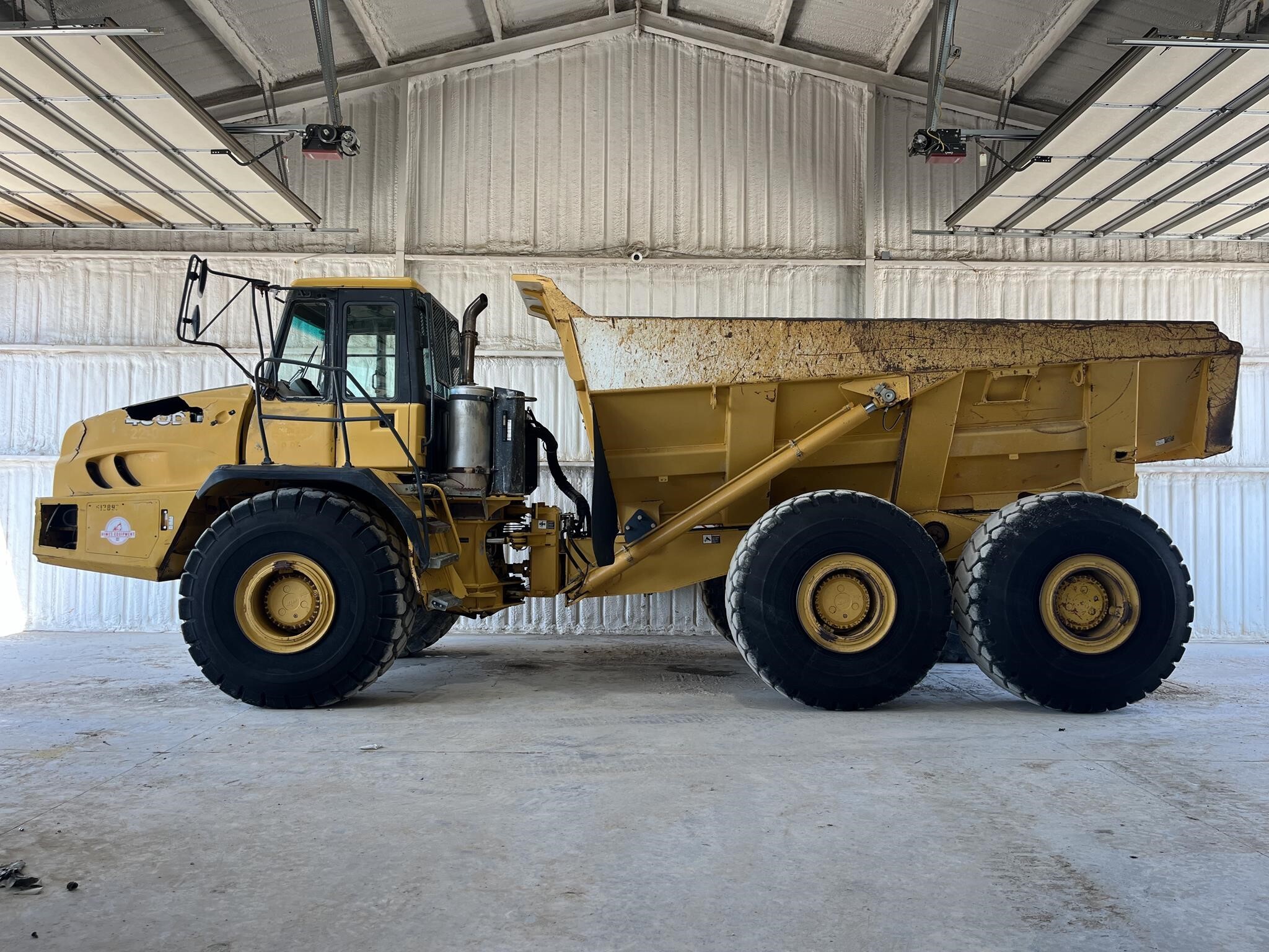 2007 DEERE 400D in Van Alstyne, TX
