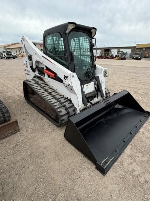 2016 BOBCAT T740 in Aberdeen, SD