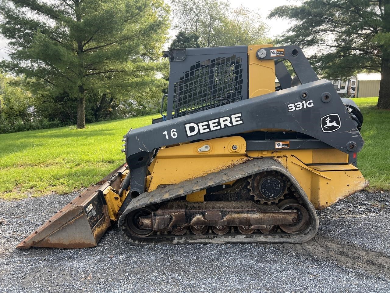 2017 DEERE 331G in Manheim, PA