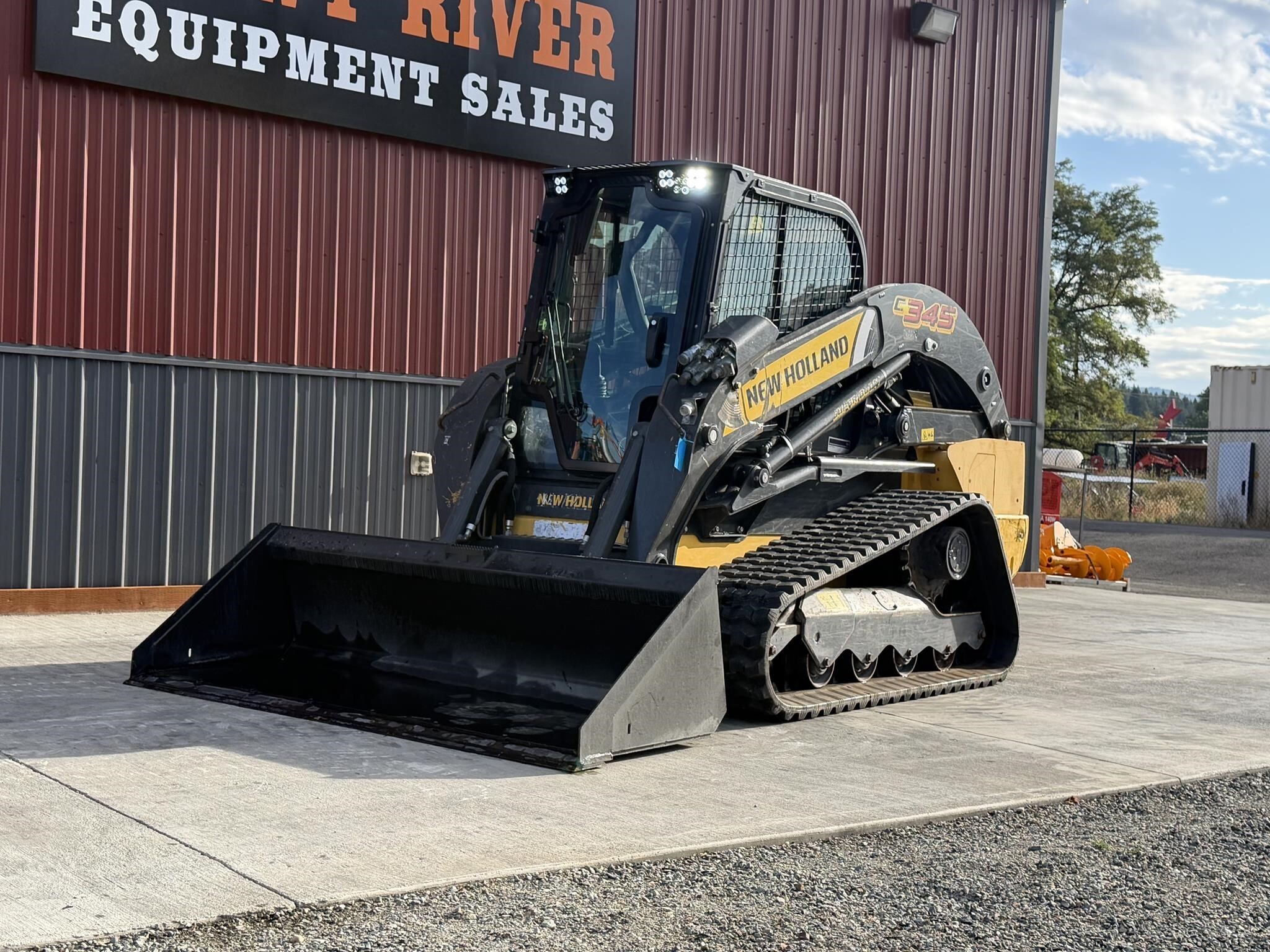 2022 NEW HOLLAND C345 in Cle Elum, WA