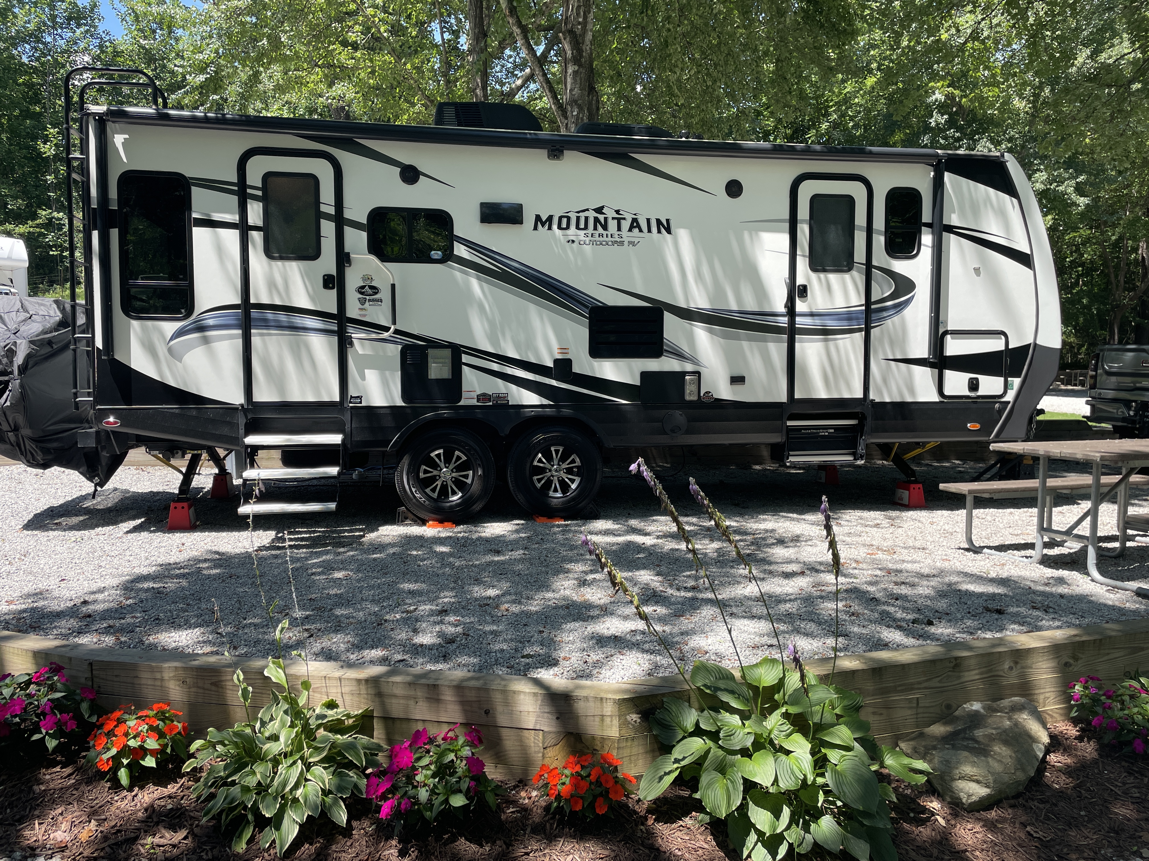 2022 Outdoors Rv TIMBER RIDGE MOUNTAIN SERIES 24RLS RV