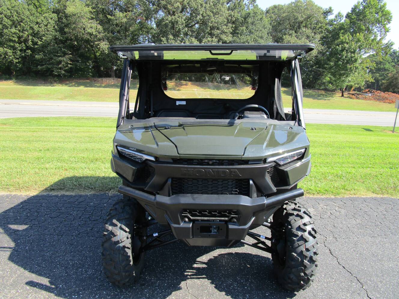 A photo of this 2026 Honda Pioneer 1000-5 Deluxe