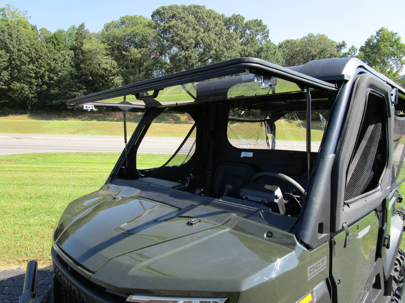 A photo of this 2026 Honda Pioneer 1000-5 Deluxe