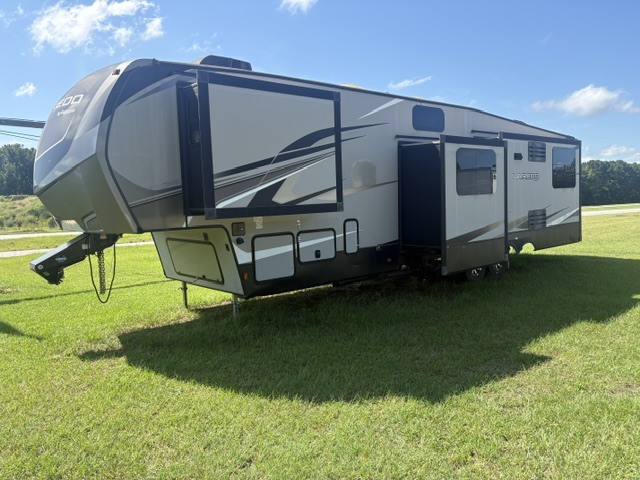 2020 Keystone LAREDO 380MB RV