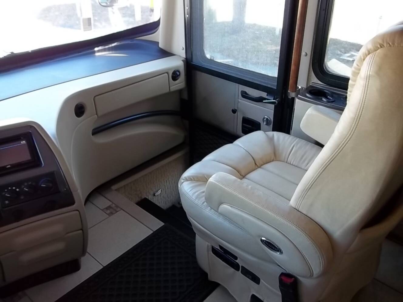 A photo of this 2011 Tiffin Motorhomes Allegro Bus 43 QGP