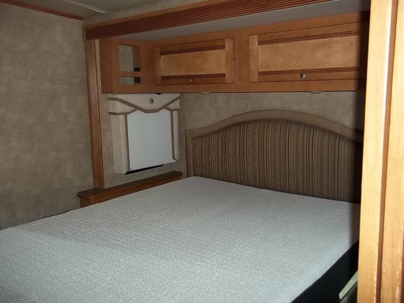 A photo of this 2016 Winnebago Sightseer 36Z