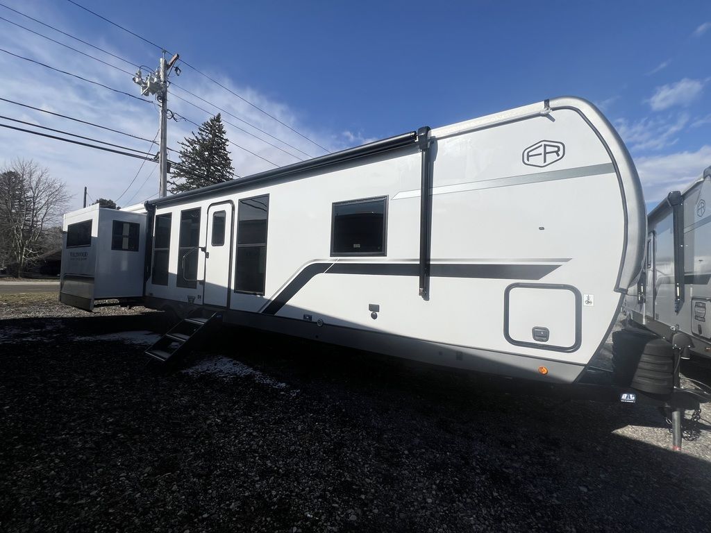 2026 Forest River Wildwood Heritage Glen 323RLI RV