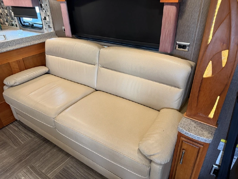 2017 NEWMAR VENTANA 3436