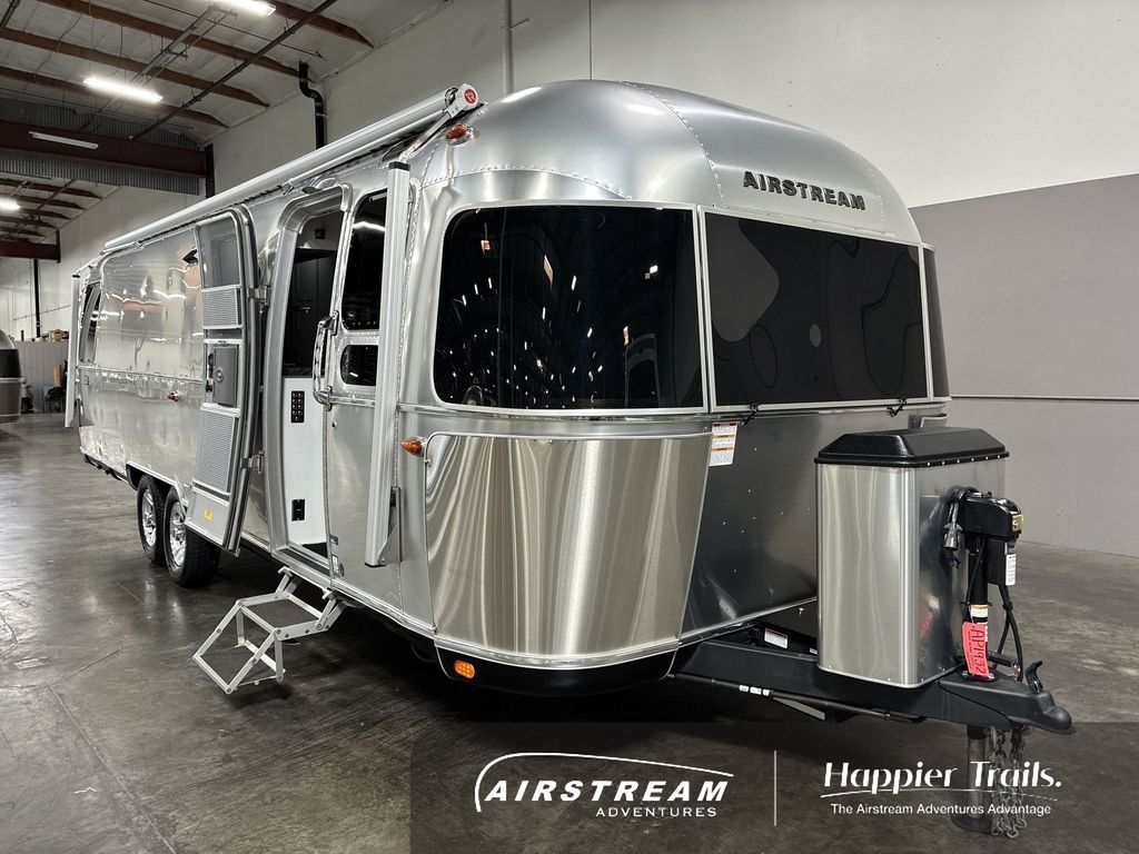 2025 Airstream Classic 30RB in fairfield CA