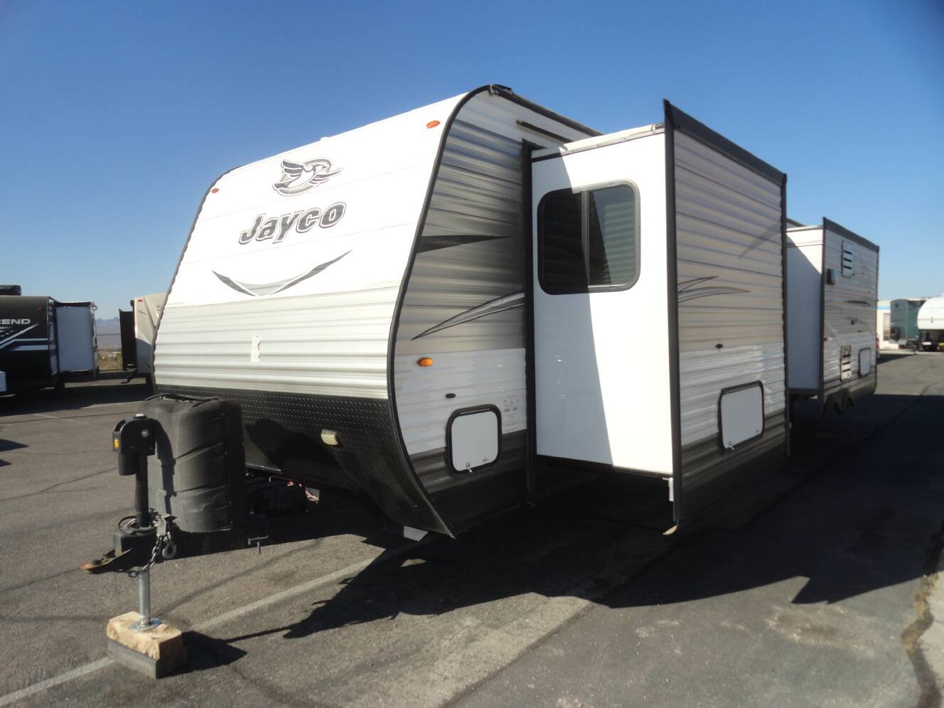A photo of this 2017 Jayco Jay Flight 34RSBS