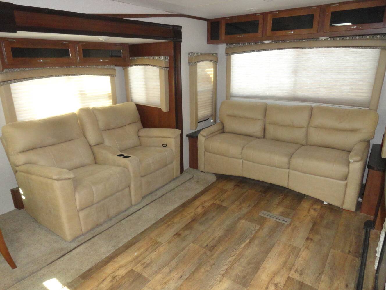 A photo of this 2017 Jayco Jay Flight 34RSBS